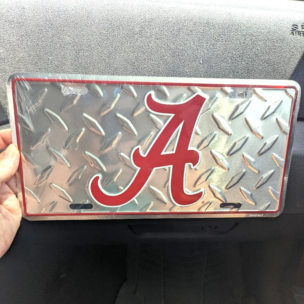 🏈 Alabama Football Car Tag - Picture 1 of 2